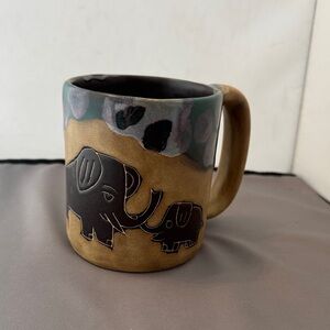 Mara Stoneware‎ Black and Gold Ceramic Base